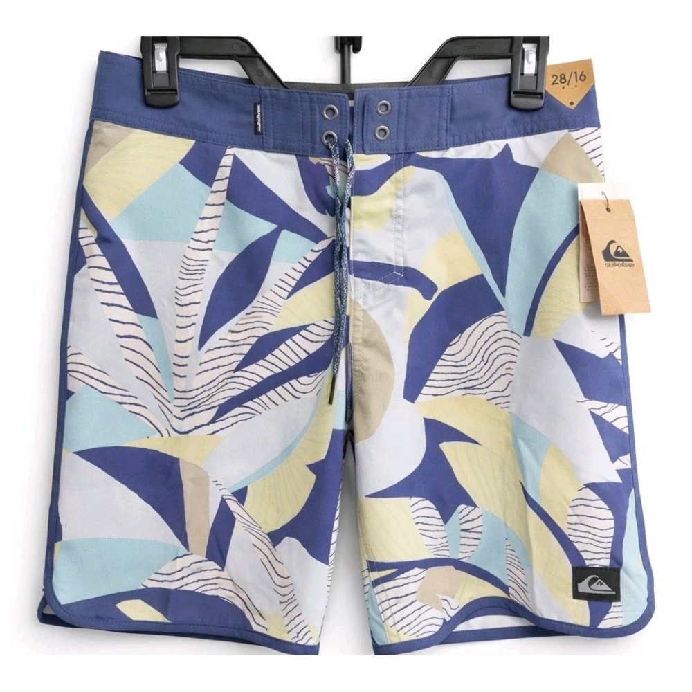 Quiksilver Boys Boardshorts‎ Size 16 Surf Swim Shorts Scallop Fit Blue